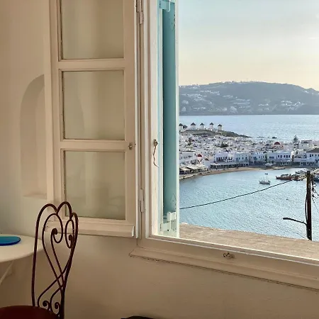 Anemones Sea View דירה